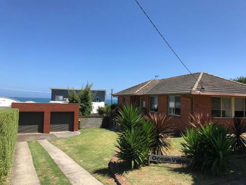OCEAN VIEWS - Geraldton Accommodation 3