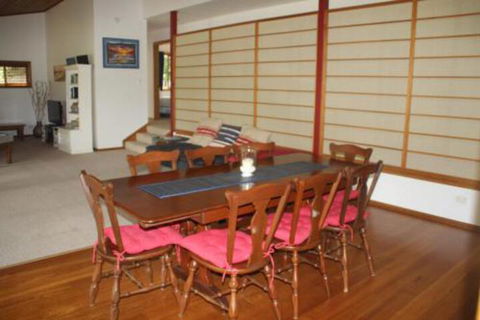 LIZ LAKE - Geraldton Accommodation 7
