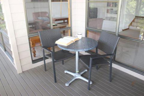 LIZ LAKE - Geraldton Accommodation 3