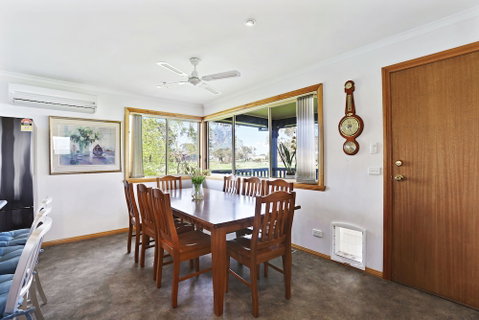 Yarragon 4 Bedroom House In Gippsland - Geraldton Accommodation 6