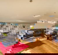 Seaview Apartment - Geraldton Accommodation