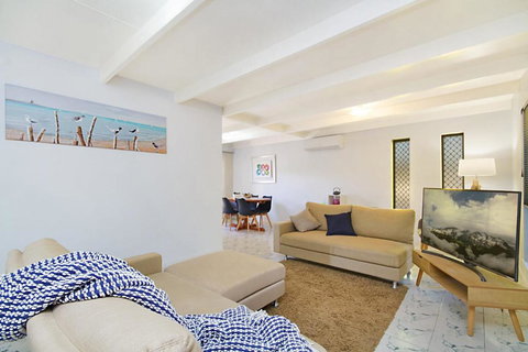 Caba Shack - Geraldton Accommodation 2