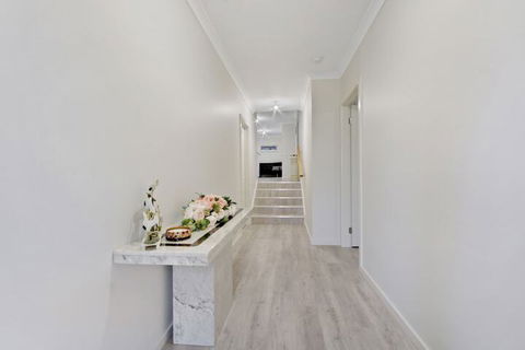 V & V Family Dream Away - Geraldton Accommodation 2