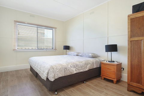 The Fishermans Cottage - Geraldton Accommodation 4
