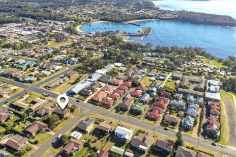 Deering 106 ULLADULLA - Geraldton Accommodation 2