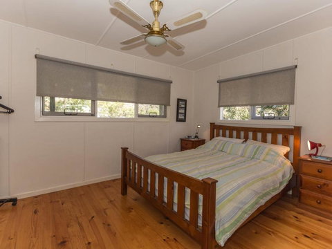 Malibu Drive 127 Bawley Point - Geraldton Accommodation 4