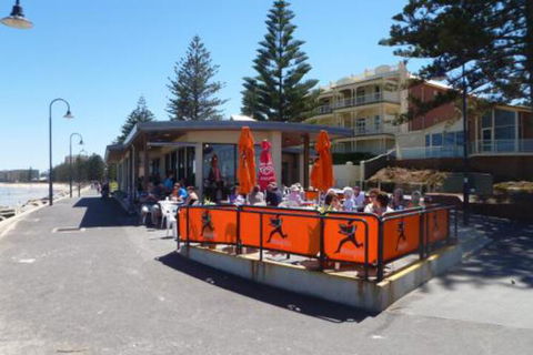 ULTIMA At The Bay Glenelg Absolute Beachfront - Geraldton Accommodation 5