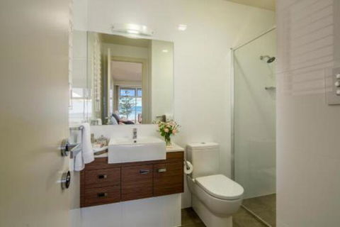 ULTIMA At The Bay Glenelg Absolute Beachfront - Geraldton Accommodation 2