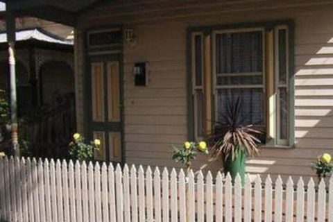 Bed & Breakfast At Stephanies - Geraldton Accommodation 6