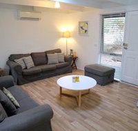 The Bach - Geraldton Accommodation