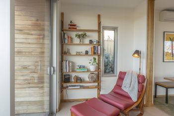 Lightshift Clunes - Geraldton Accommodation 3