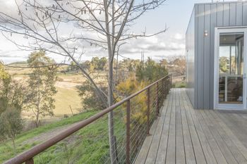 Lightshift Clunes - Geraldton Accommodation 1