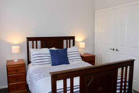 Flinders View Beach House - Geraldton Accommodation 7