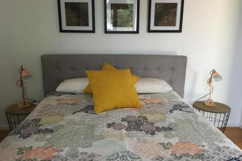Daydream Cottage - Geraldton Accommodation 1