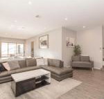 43A Twynam Street Snowfall - Geraldton Accommodation