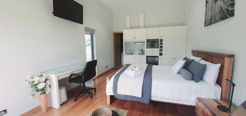 Velikaâ€™ - Geraldton Accommodation 6
