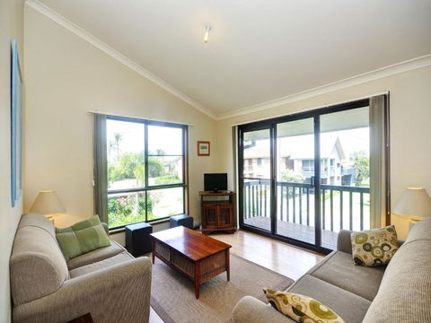 Pet Friendly On Pelican Close To Myall River - Geraldton Accommodation 4