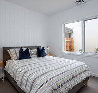 Molly's Beach House - Geraldton Accommodation