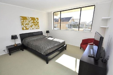 North Sydney Furnished Apartments - Geraldton Accommodation 4