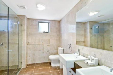 Catalina Luxury 9 - Geraldton Accommodation 6