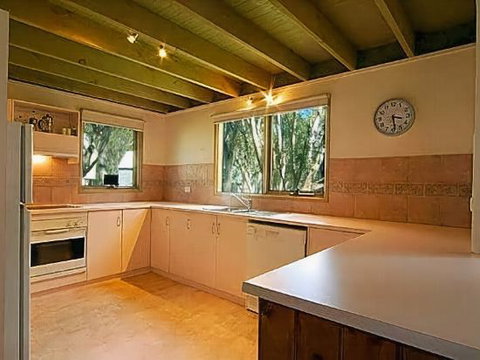 Davenport - Geraldton Accommodation 0