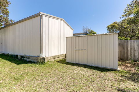 Beacon Cottage - Geraldton Accommodation 1
