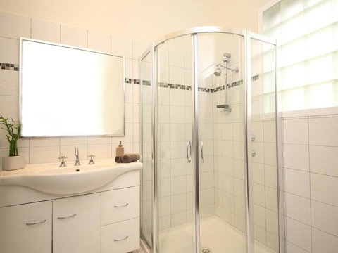 Dawson Accommodation - Geraldton Accommodation 4