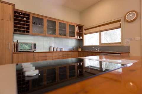 Devinegetaway - Geraldton Accommodation 6