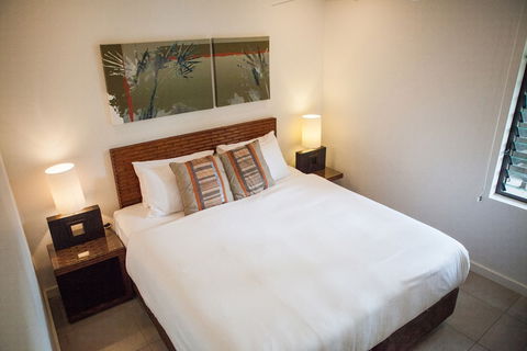 Sea Temple - 131 Luxury Swimout - Geraldton Accommodation 4