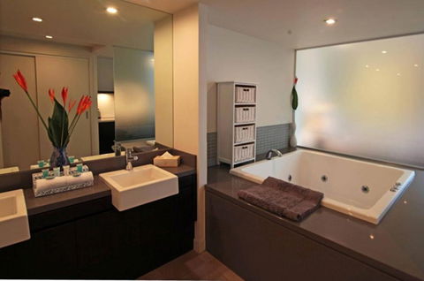 132 SEA TEMPLE LUXURY DIRECT STUDIO - Geraldton Accommodation 1