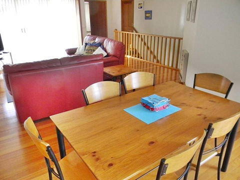 LAKESIDE2 - Geraldton Accommodation 3