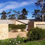 LAKESIDE2 - Geraldton Accommodation 0