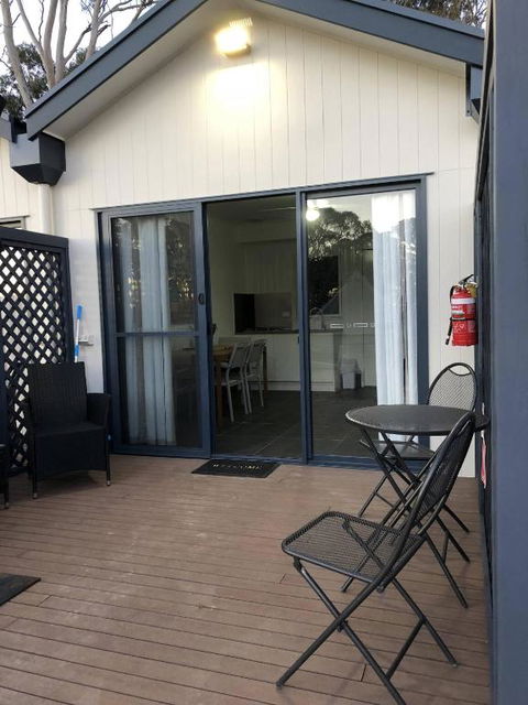 Coonawarra Cabins Unit B - Geraldton Accommodation 6