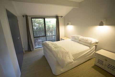 LOCKINGTON - Geraldton Accommodation 4