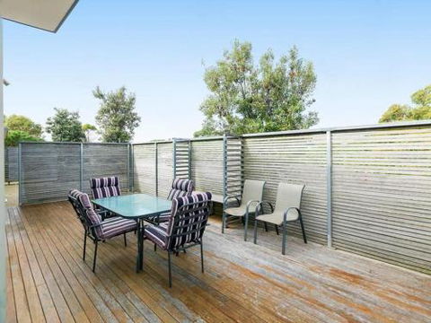 ONE LEVEL At BROADBEACH RESORT - Geraldton Accommodation 1