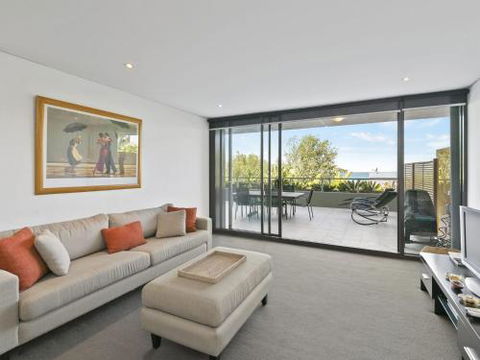 LORNE CHALET APARTMENT 36 Central Location - Geraldton Accommodation 0