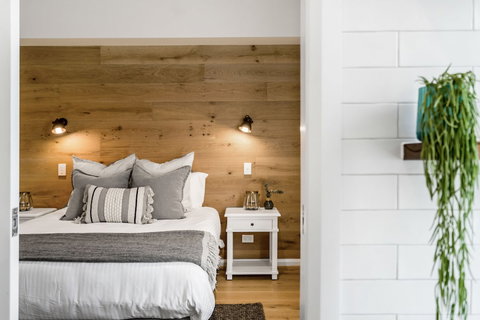 A PERFECT STAY Luxe & Bloom - Geraldton Accommodation 2