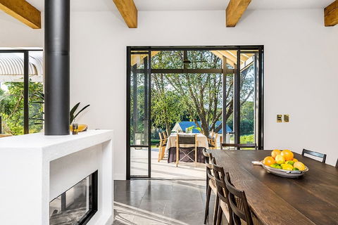 Your Luxury Escape - Fairway - Geraldton Accommodation 6