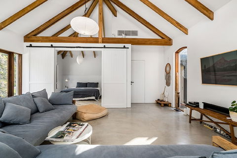 Your Luxury Escape - Fairway - Geraldton Accommodation 5