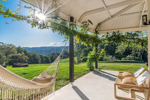 Your Luxury Escape - Fairway - Geraldton Accommodation 0