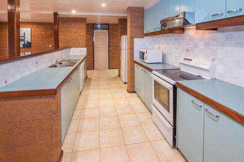 Ultramarine - Geraldton Accommodation 6