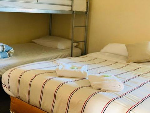 Kootingal Hotel - Geraldton Accommodation 4
