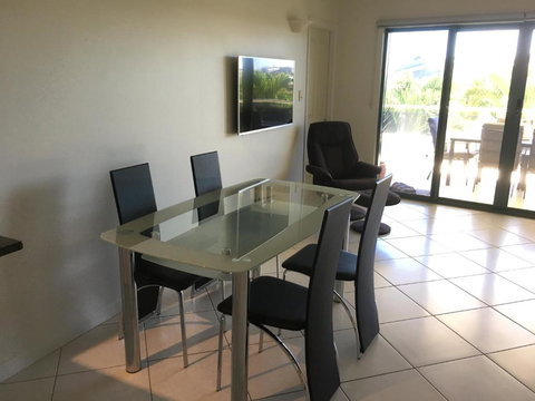 No1 The Strand - Geraldton Accommodation 5