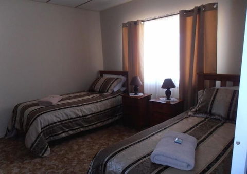 Lilly May Cottage - Geraldton Accommodation 5