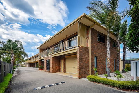 Allambi Holiday Apartments - Geraldton Accommodation 1