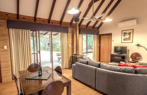 Bussells Bushland Cottages - Geraldton Accommodation 6