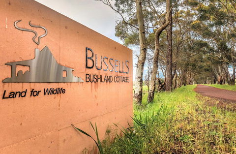 Bussells Bushland Cottages - Geraldton Accommodation 4