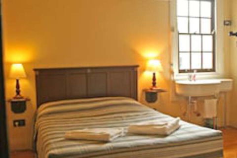 Canungra Hotel - Geraldton Accommodation 5