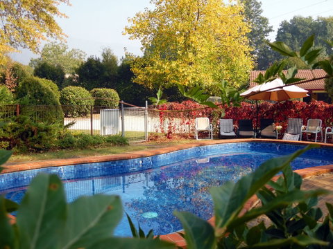 Bright Highland Valley Cottages - Geraldton Accommodation 3