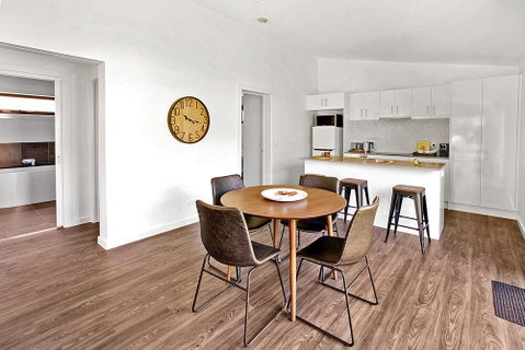 Bright Highland Valley Cottages - Geraldton Accommodation 5